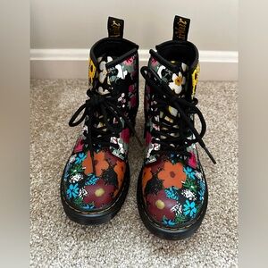 Floral Dr. Martens, Kids Size 1. Very gently worn.
